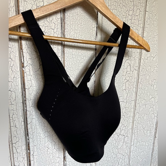 Lululemon air support sports bra 36D - Picture 2 of 4